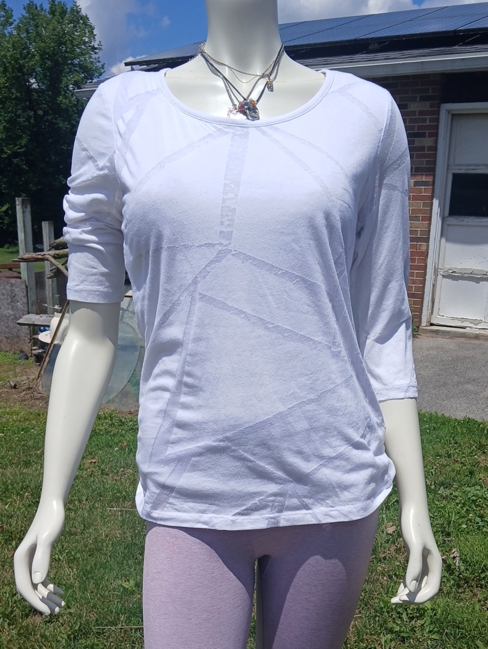 Patchington  White Lightweight 3/4 ASleeve Top